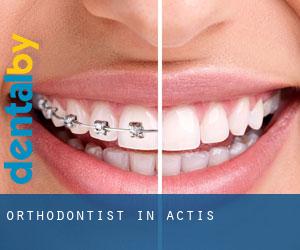Orthodontist in Actis